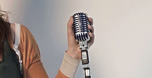 Microphone2